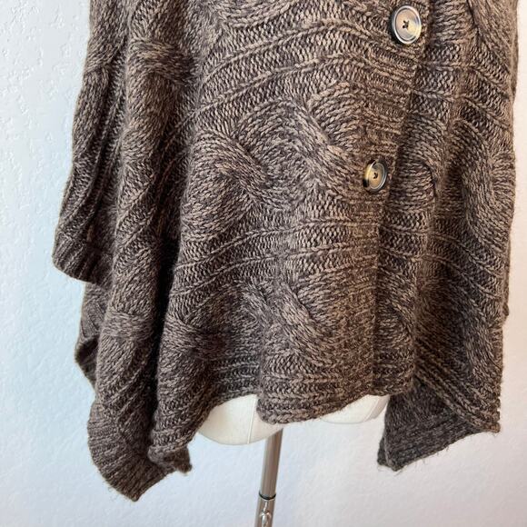 Vintage Y2K Decree Cable Knit Poncho Sweater size XL Button Up Brown - Picture 5 of 10